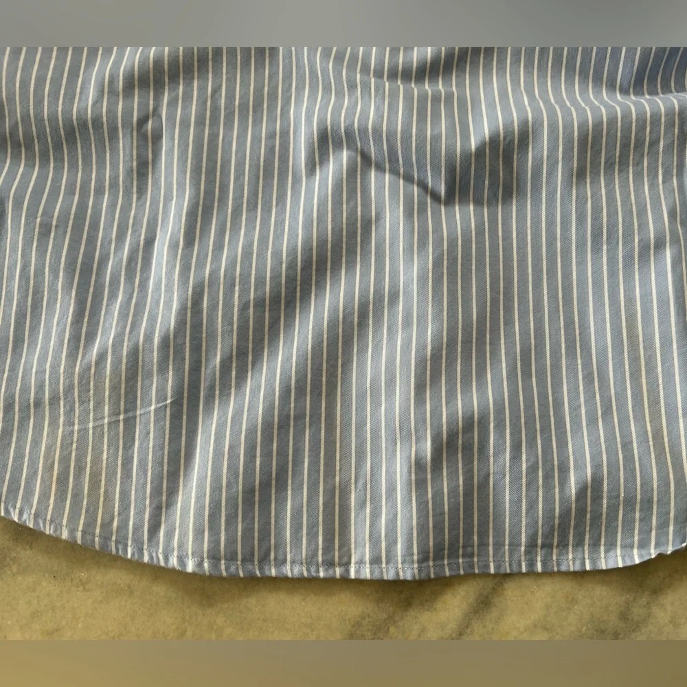 Banana Republic men’s buttoned shirt XL 17 17.5 blue/white stripes 100% cotton